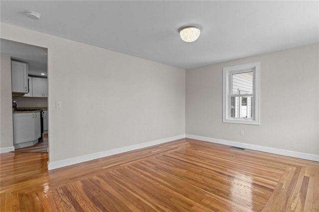 335 Carter Ave, Pawtucket, RI 02861 - photo 14