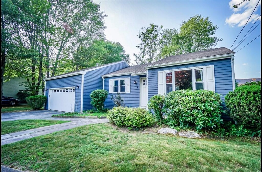 4 Burr Ave, Barrington, RI 02806 - photo 1