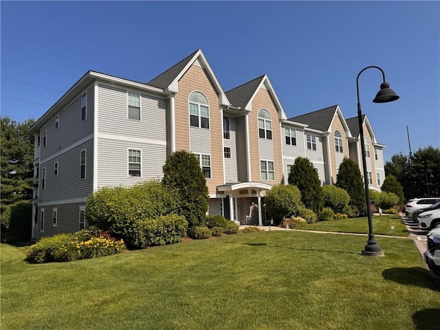 200 Roger Williams Ave Unit 305, East Providence, RI 02916 - photo 1