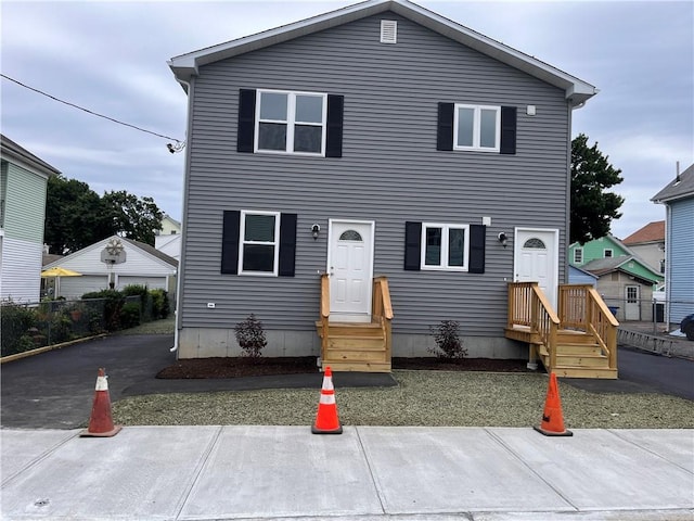 37 Clifton St, Central Falls, RI 02863 - photo 2