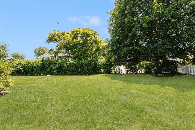 208 W View Rd, Middletown, RI 02842 - photo 38