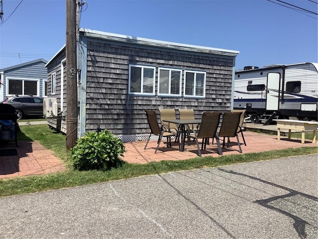 854 Matunuck Beach Rd, South Kingstown, RI 02879 - view of patio / terrace