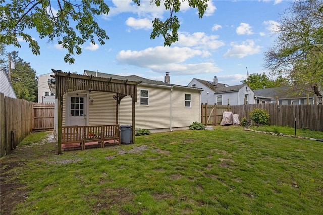 36 Dundas Ave, Warwick, RI 02889 - back of house with a fenced backyard