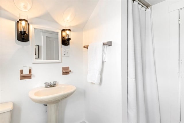47 Second St, Newport, RI 02840 - full bathroom featuring a shower with shower curtain