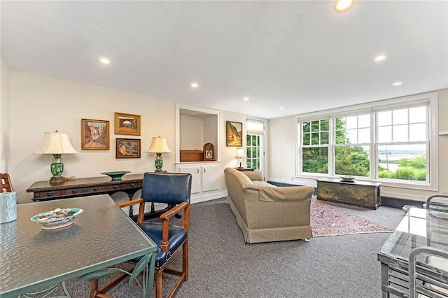 583 Highland Rd, Tiverton, RI 02878 - carpeted living area featuring recessed lighting and a desk