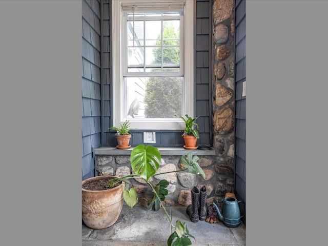 96 Ashaway Rd, Westerly, RI 02891 - detailed view