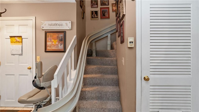 36 Primrose Ln Unit 36, North Providence, RI 02904 - view of staircase