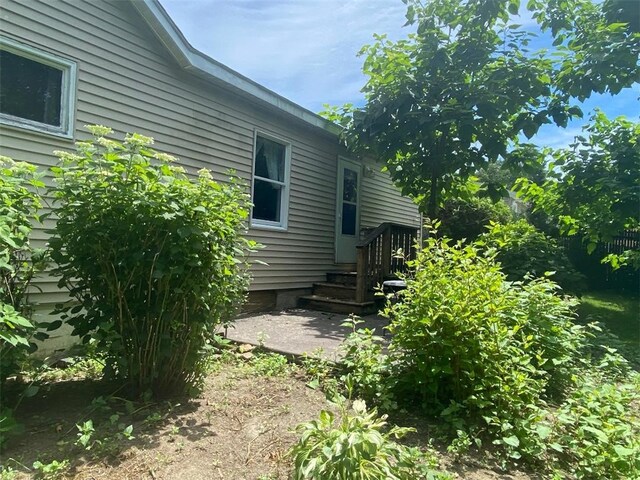 163 Reynolds Ave, Warwick, RI 02889 - view of yard