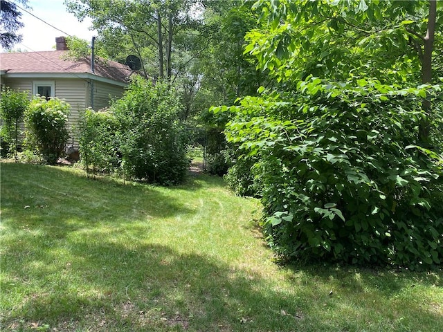 163 Reynolds Ave, Warwick, RI 02889 - view of grassy yard