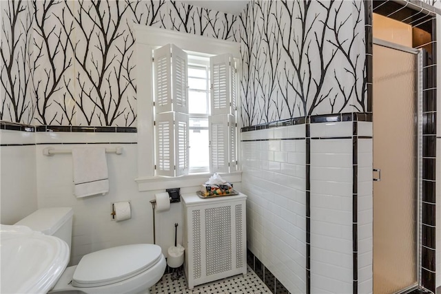65 Lyndhurst Ave, Providence, RI 02908 - full bathroom featuring a shower stall and toilet