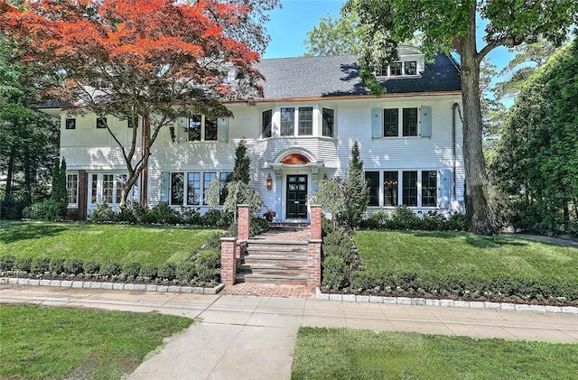 290 Blackstone Blvd, Providence, RI 02906 - view of front of home featuring a front lawn