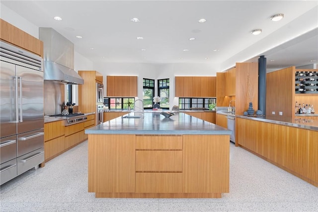 82 Nonquit Ln, Tiverton, RI 02878 - kitchen with modern cabinets, stainless steel appliances, and recessed lighting