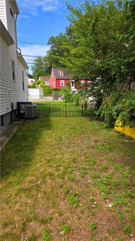 61 Terrace Ave, Pawtucket, RI 02860 - view of yard