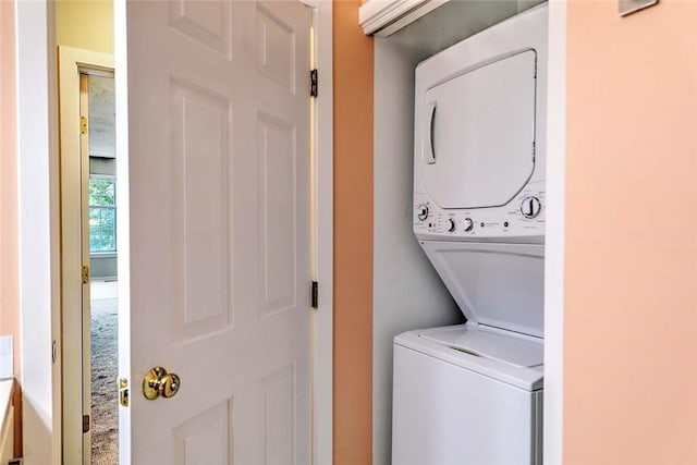 2 School St Unit 334, Lincoln, RI 02802 - laundry room with stacked washer and clothes dryer