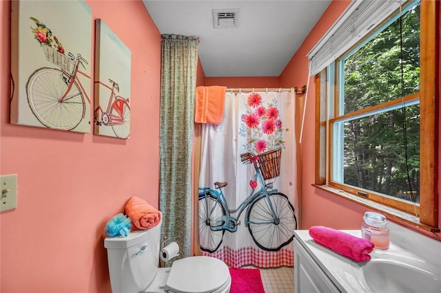 146 Balsam Rd, South Kingstown, RI 02879 - bathroom with a shower with curtain and vanity