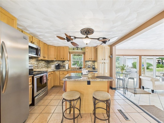 163 Winterberry Rd, Narragansett, RI 02874 - photo 12