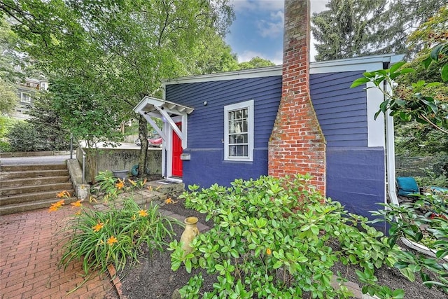 2 Burrs Ln, Providence, RI 02904