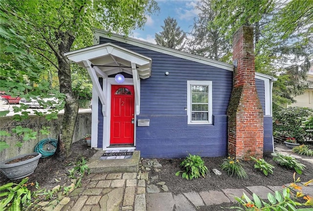 2 Burrs Ln, Providence, RI 02904