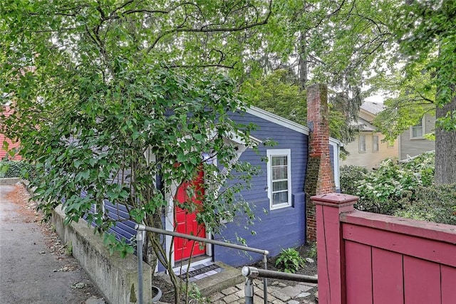 2 Burrs Ln, Providence, RI 02904