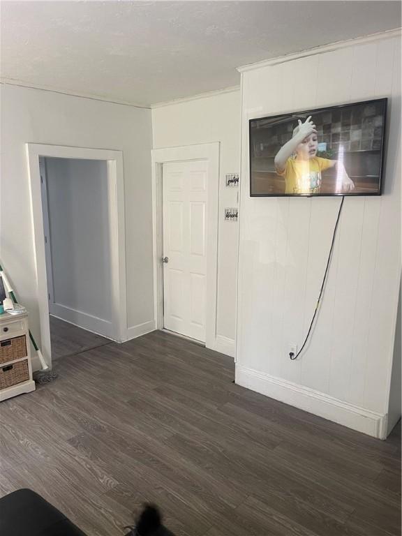 195 Bellevue Ave, Providence, RI 02907 - interior space with dark wood-style floors and baseboards