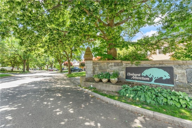 33 Arbor Dr Unit 27, Providence, RI 02908 - view of community / neighborhood sign