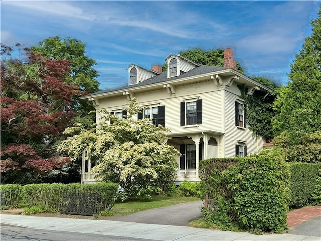 33 Kay St, Newport, RI 02840 - view of front facade featuring a chimney
