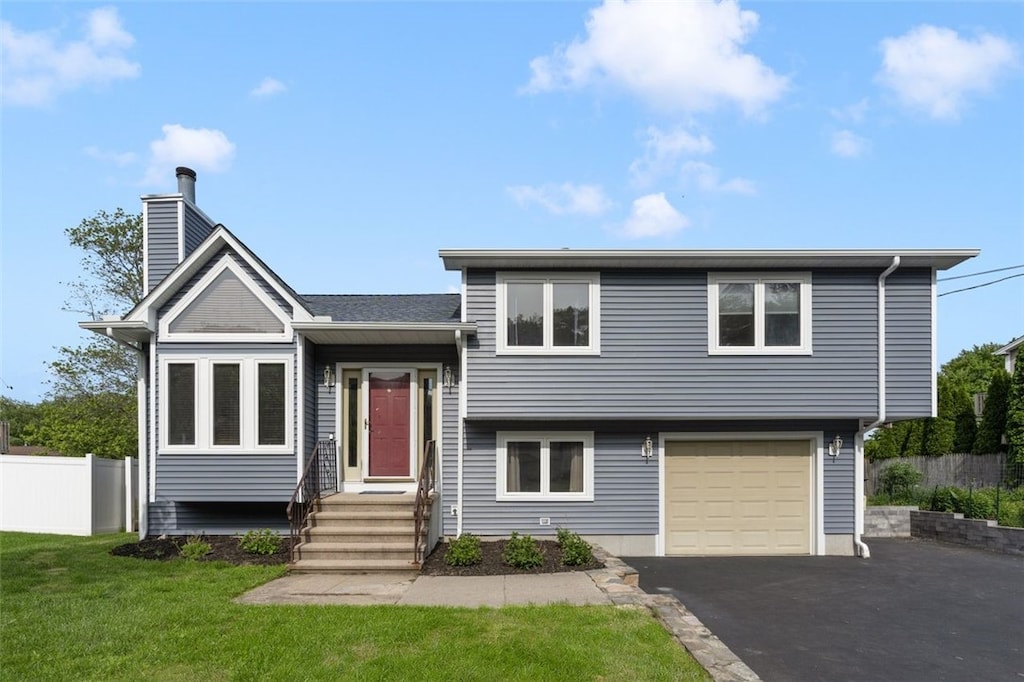 151 Mohawk Trl, Cranston, RI 02921 - photo 1