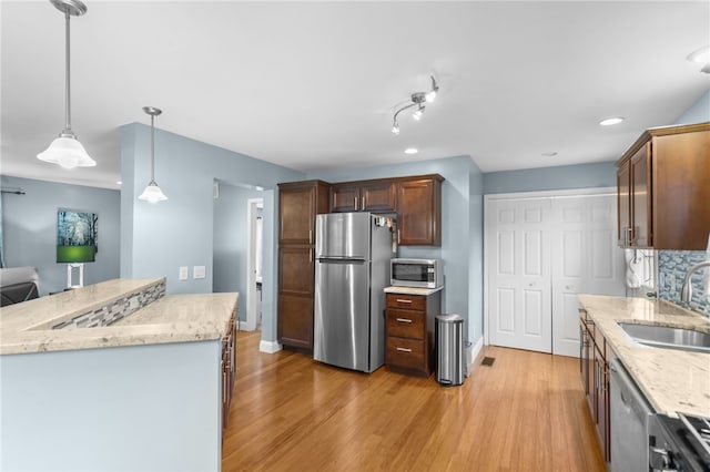 11 Eric Ct, Portsmouth, RI 02871 - photo 8