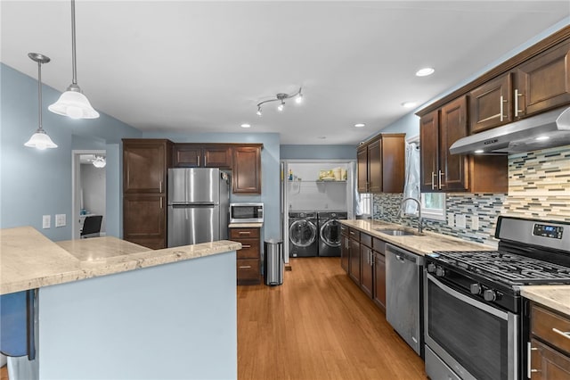 11 Eric Ct, Portsmouth, RI 02871 - photo 10
