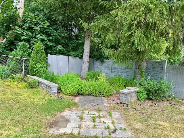 55 Circle Dr, Mansfield, CT 06250 - view of yard