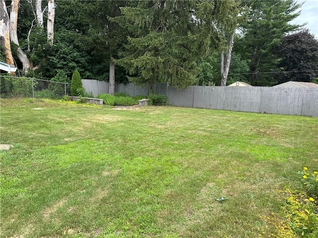 55 Circle Dr, Mansfield, CT 06250 - view of fenced backyard