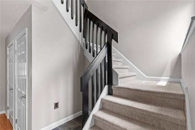 76 Valley Green Ct Unit B, North Providence, RI 02904 - stairway featuring baseboards