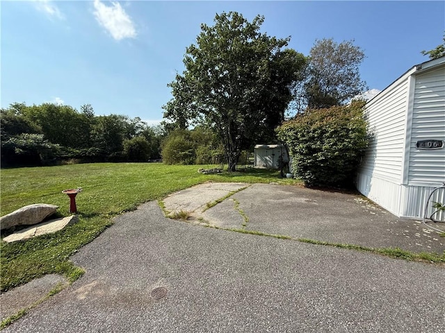 225 Brayton Ave, Tiverton, RI 02878 - view of green lawn