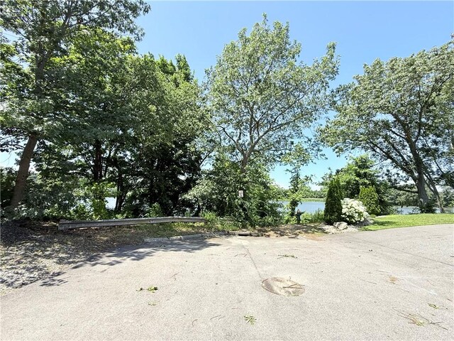 77 Batcheller Ave, Cranston, RI 02920 - view of street