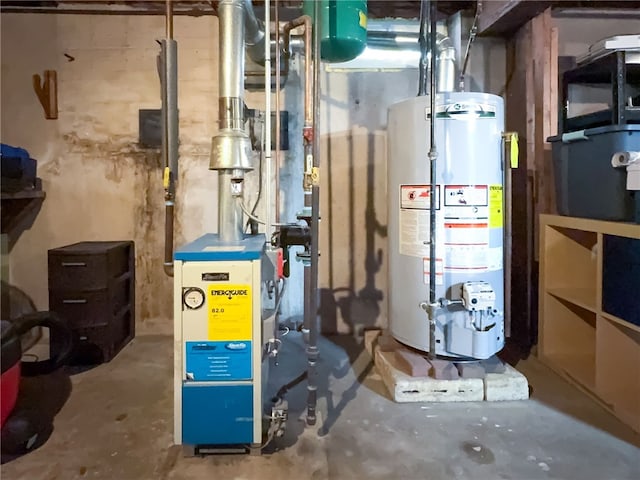 2 Glen Dr, Warwick, RI 02889 - utility room featuring gas water heater