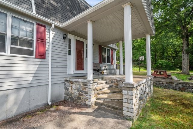 215 Manila Ave, Woonsocket, RI 02895 - photo 42