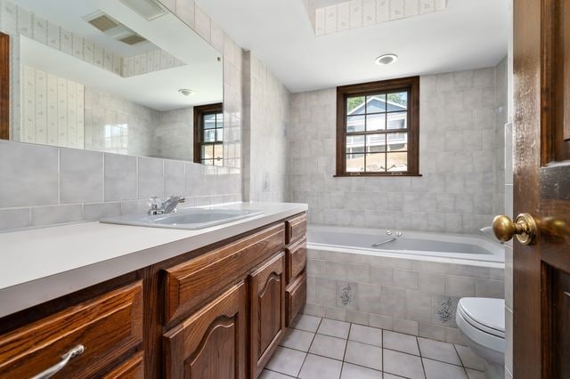 215 Manila Ave, Woonsocket, RI 02895 - photo 24