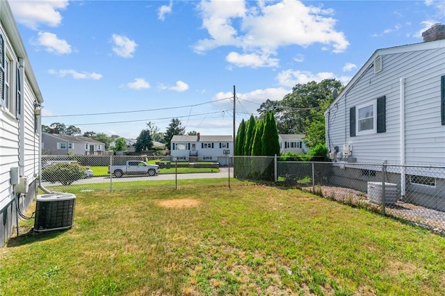 33 Limestone St, Warwick, RI 02889 - view of yard featuring a residential view