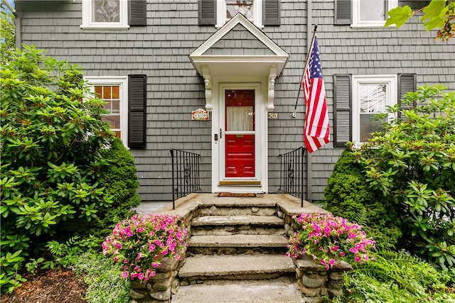 303 Washington Rd, Barrington, RI 02806 - entrance to property