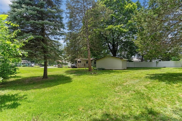 37 Ridge Rd, East Greenwich, RI 02818 - view of yard