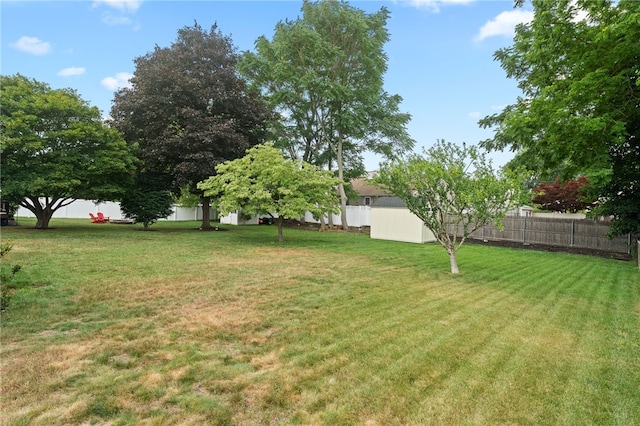 32 Rosemere Dr, East Providence, RI 02914 - view of fenced backyard