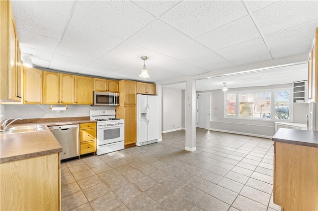 28 Baron Rd, Barrington, RI 02806 - photo 36