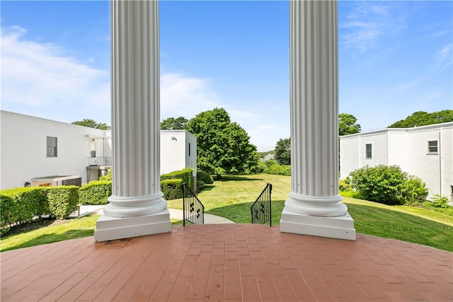 553 Bellevue Ave Unit 14, Newport, RI 02840