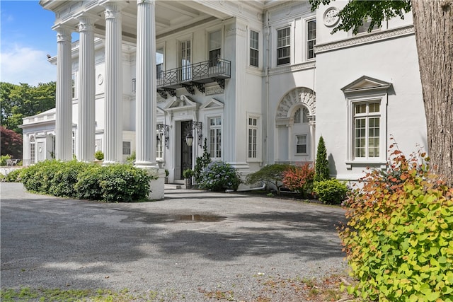 553 Bellevue Ave Unit 14, Newport, RI 02840