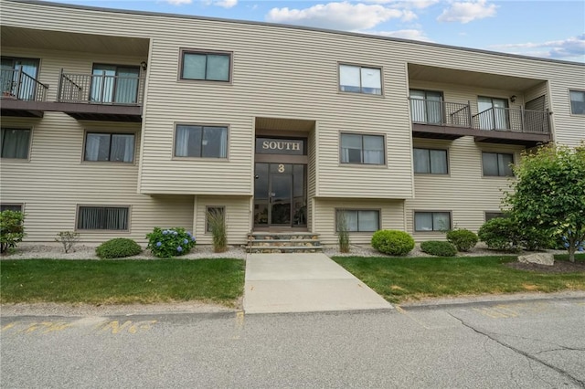 196 Old River Rd Unit 166, Lincoln, RI 02865 - view of building exterior