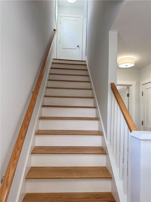 5 Crawford St, West Warwick, RI 02893 - view of stairway