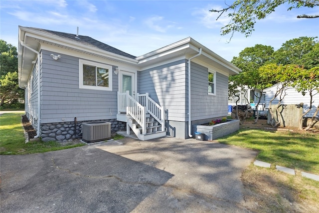 3 Riverview Ave, Westerly, RI 02891 - back of house