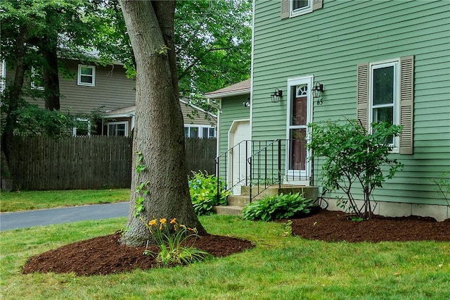 65 Jeri Lynn Cir, Warwick, RI 02886 - view of front facade