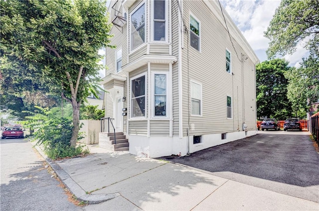 15 Wendell St, Providence, RI 02909 - view of side of property