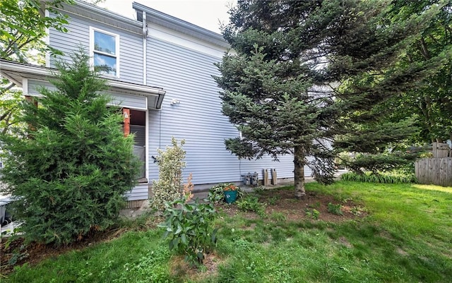 61 Penn St, Providence, RI 02909 - view of side of home